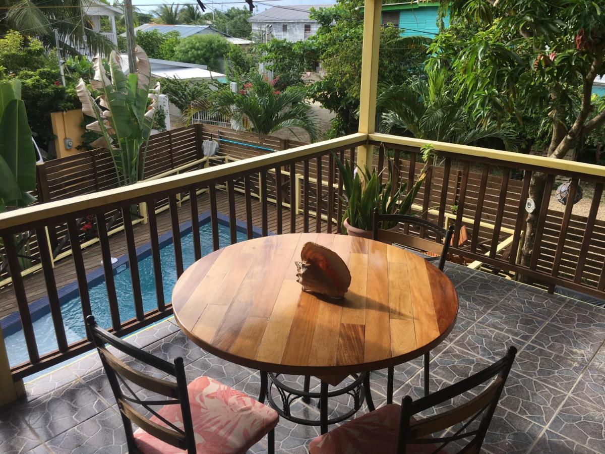 Driftwood Gardens Guesthouse Placencia Exterior foto